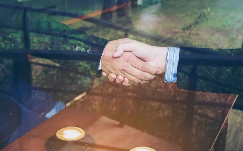 Người chơi nên đọc kỹ điều khoản Vivu88